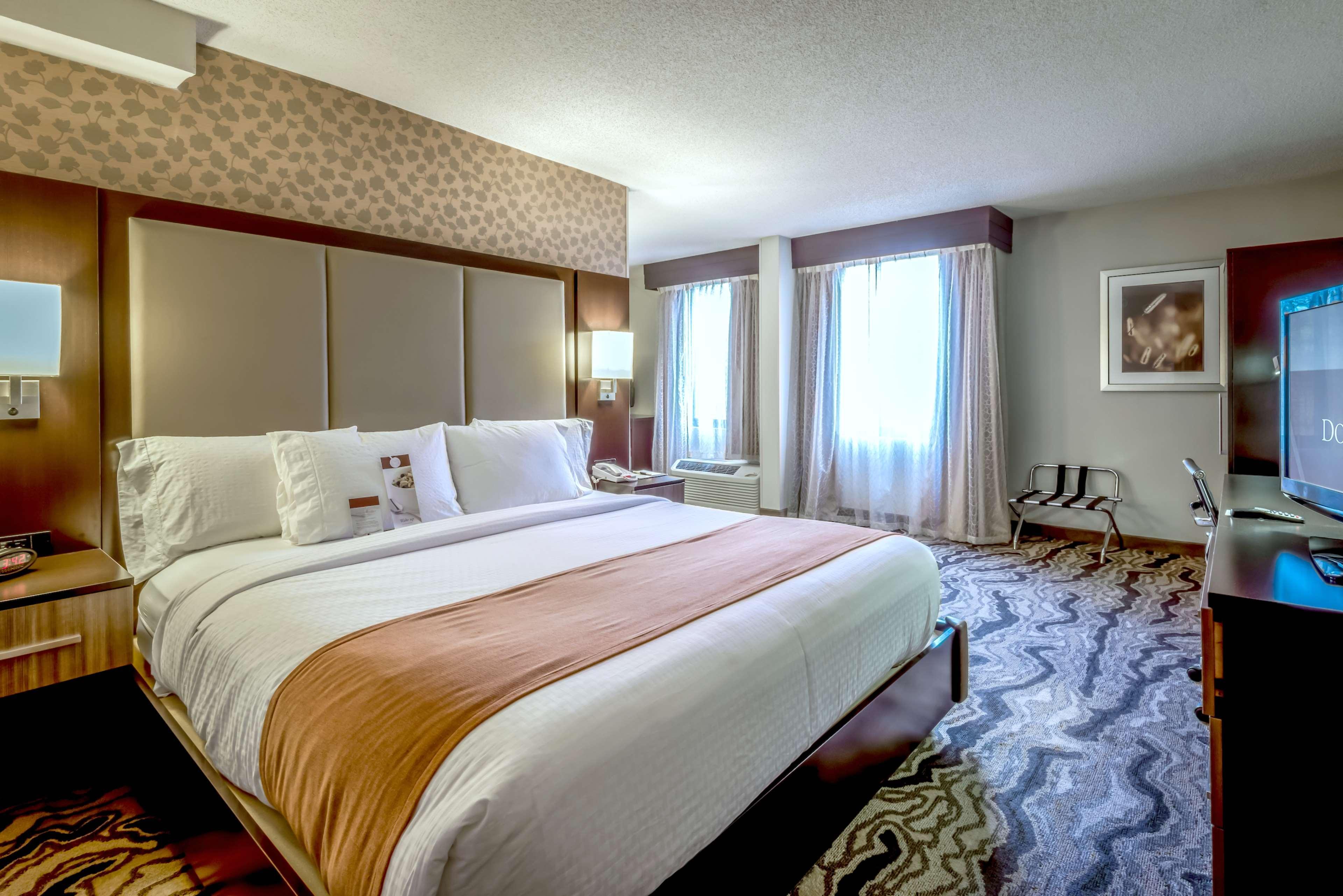 Doubletree By Hilton Montgomery Downtown Екстер'єр фото