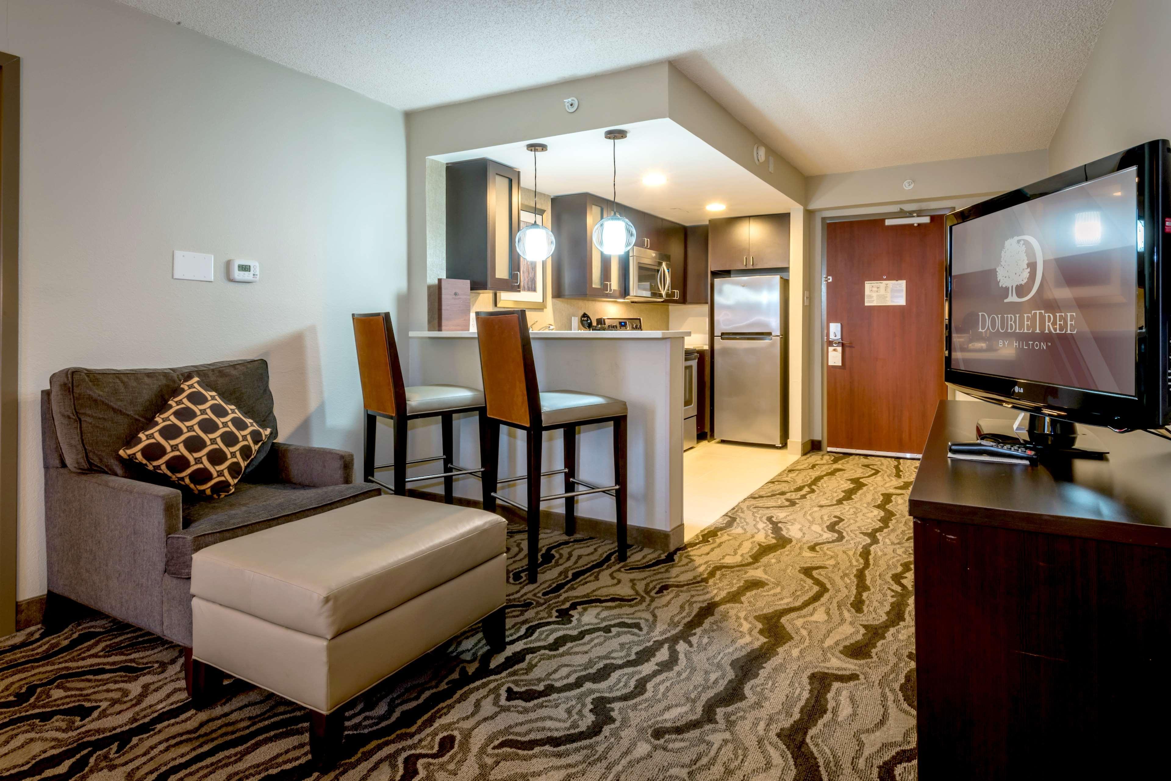 Doubletree By Hilton Montgomery Downtown Екстер'єр фото