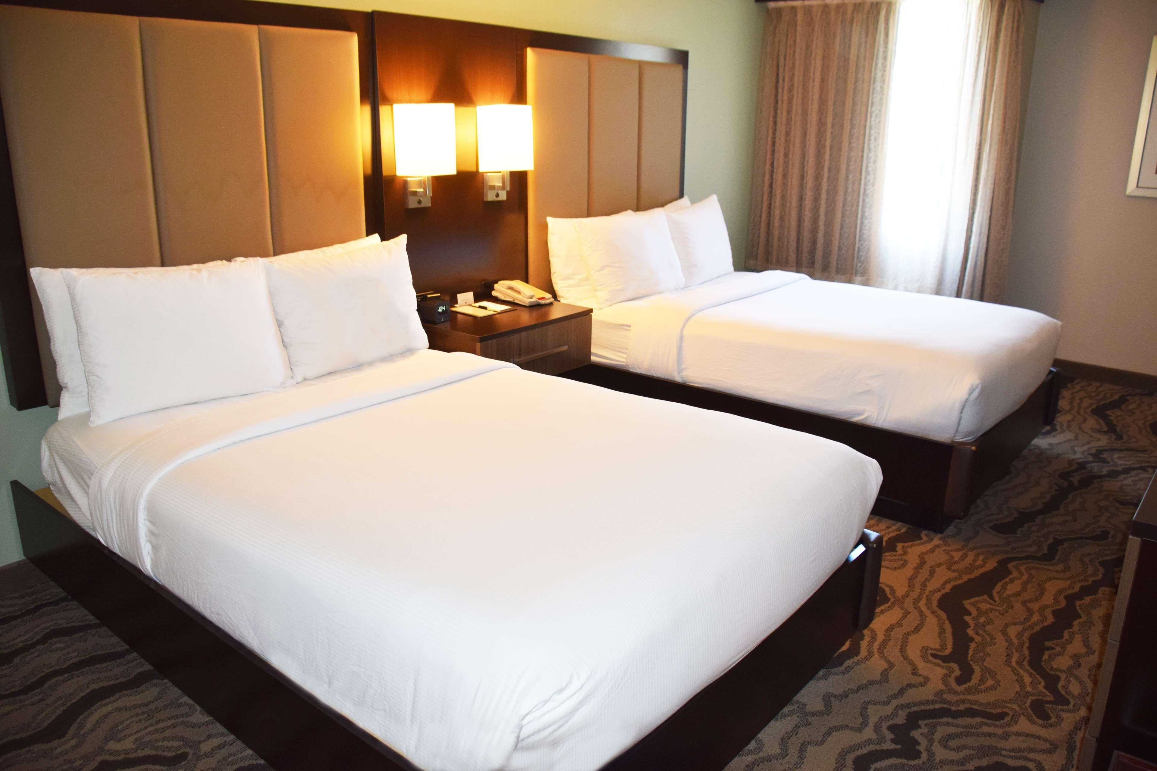 Doubletree By Hilton Montgomery Downtown Екстер'єр фото