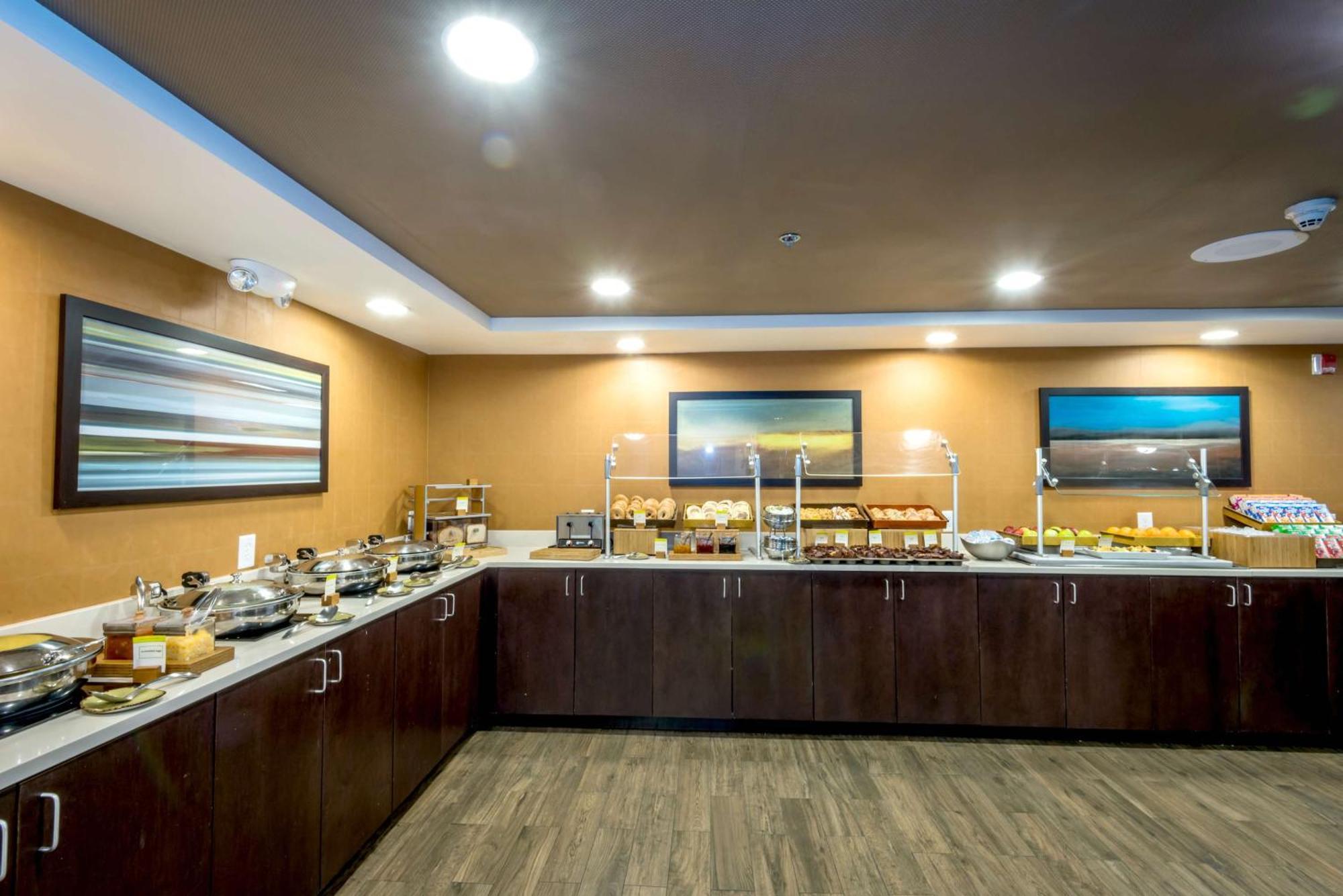 Doubletree By Hilton Montgomery Downtown Екстер'єр фото