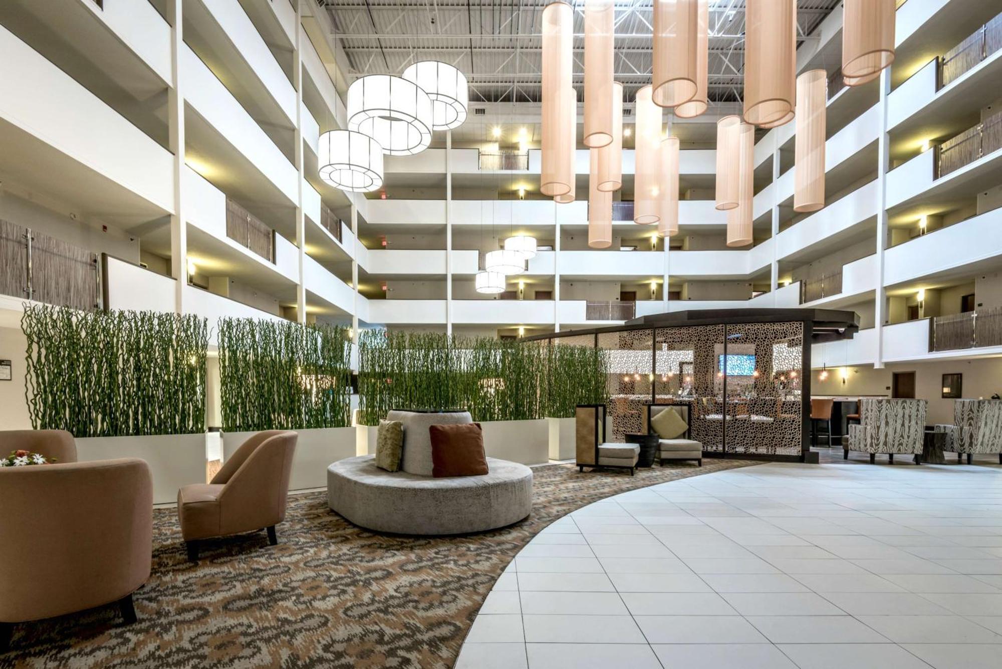 Doubletree By Hilton Montgomery Downtown Екстер'єр фото