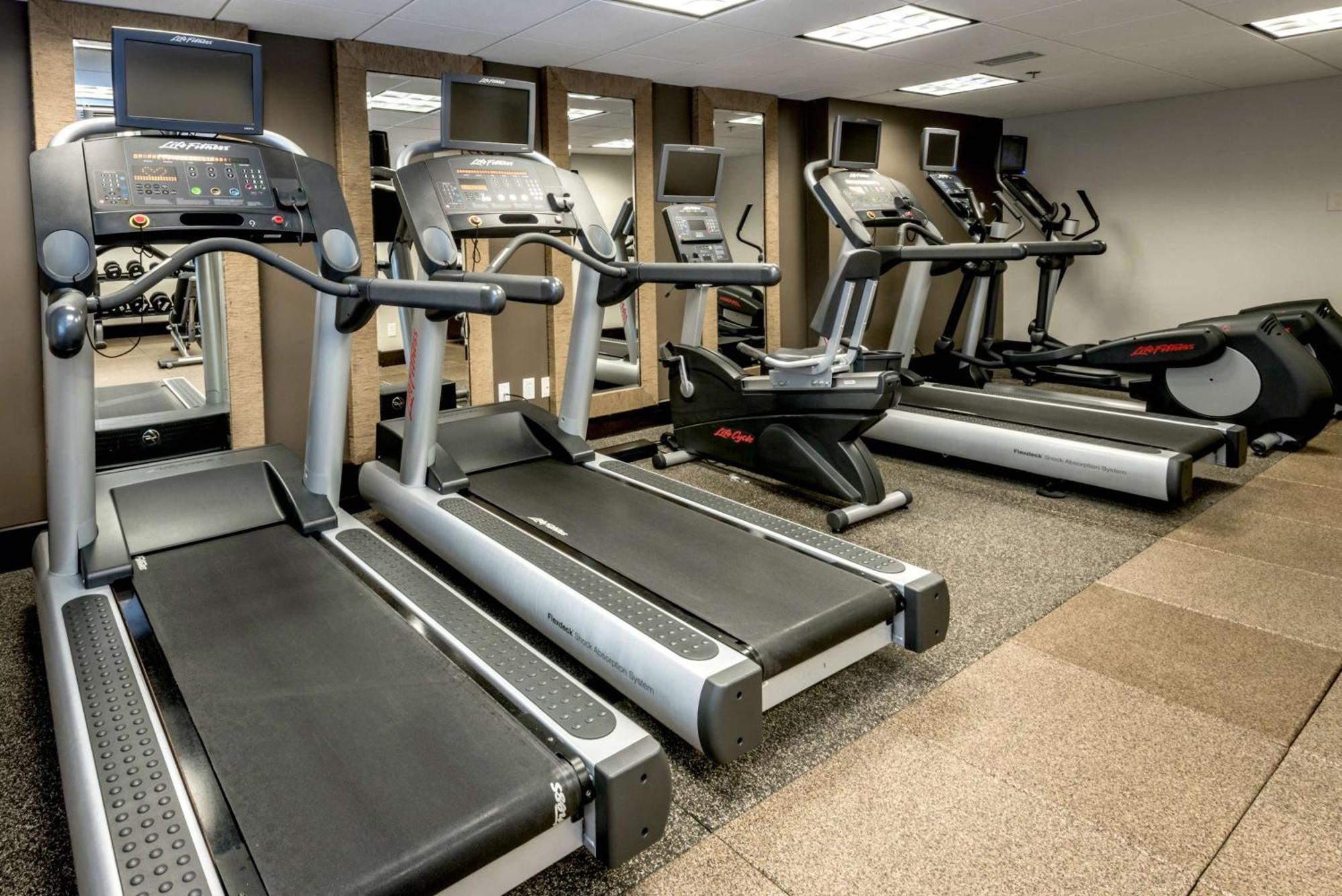 Doubletree By Hilton Montgomery Downtown Екстер'єр фото